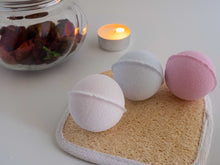 Load image into Gallery viewer, bath bombs