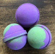 Load image into Gallery viewer, CLEARANCE | SALE | Bath Bombs
